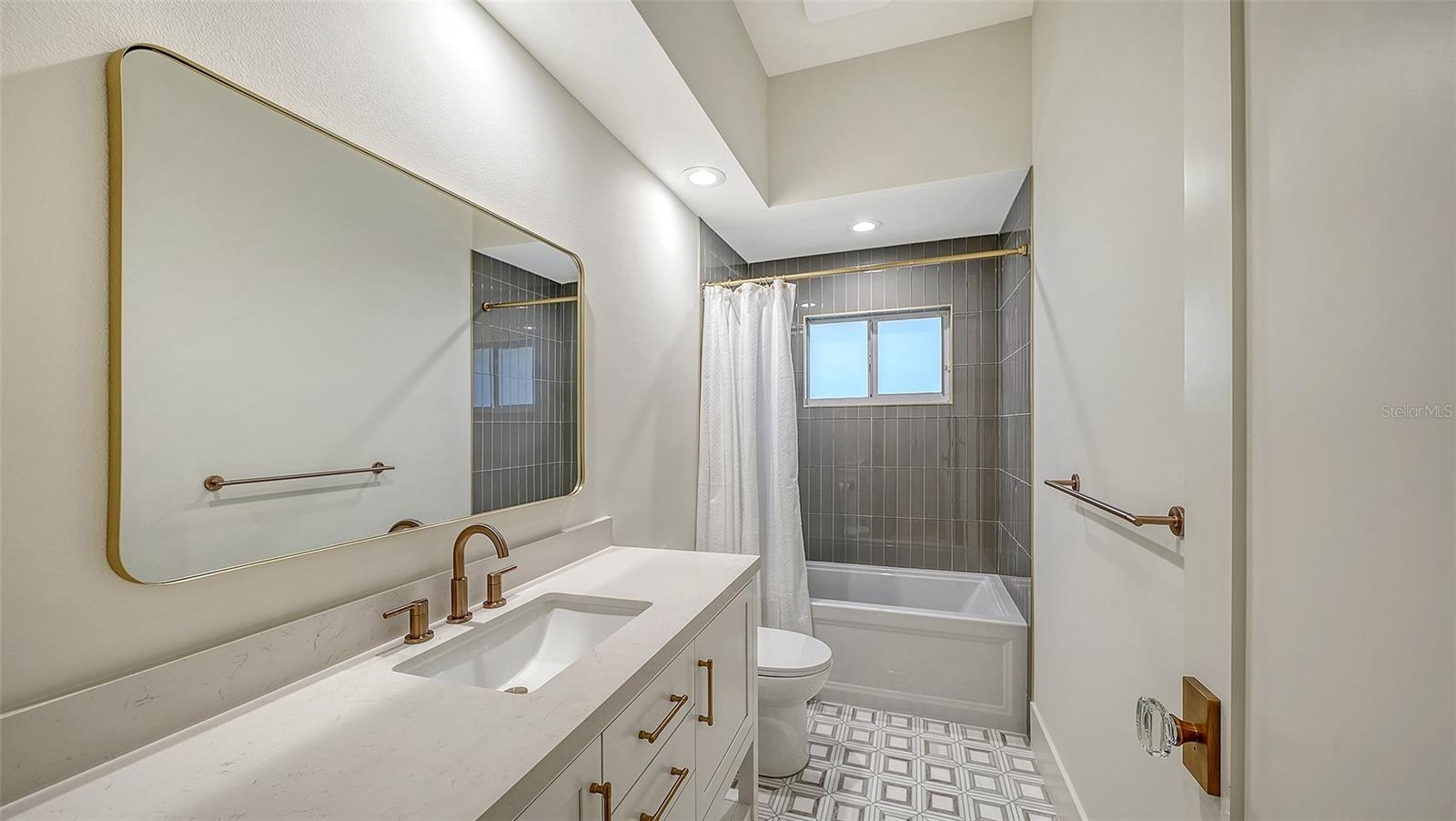 2729 Harvest Dr Property Photo 51