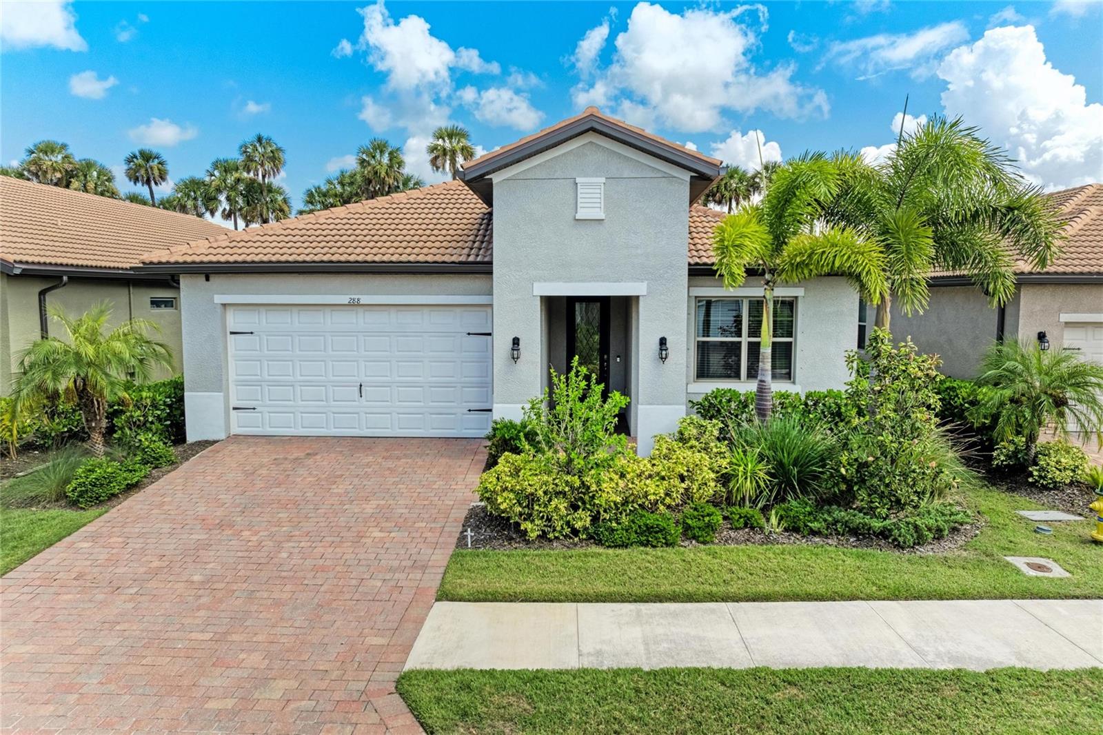 288 Soliera St Property Photo 1