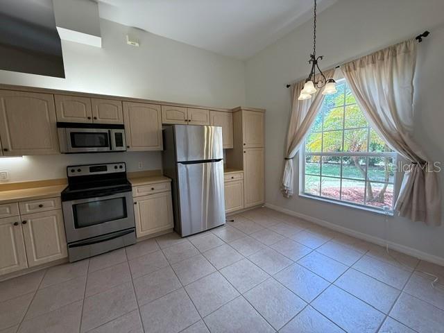 3225 Hart Way Property Photo 6
