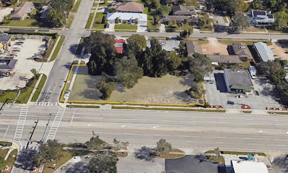 7309 N Tamiami Trl Property Photo 2