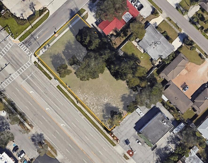 7309 N Tamiami Trl Property Photo 3