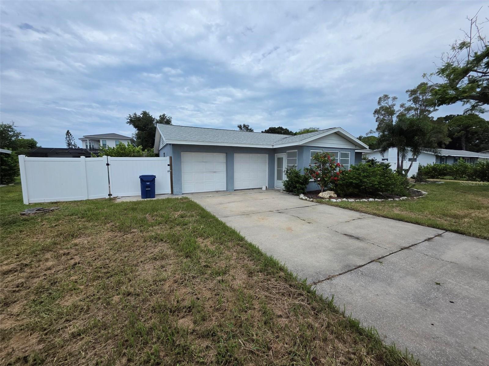 6344 Glencoe Ave Property Photo 6