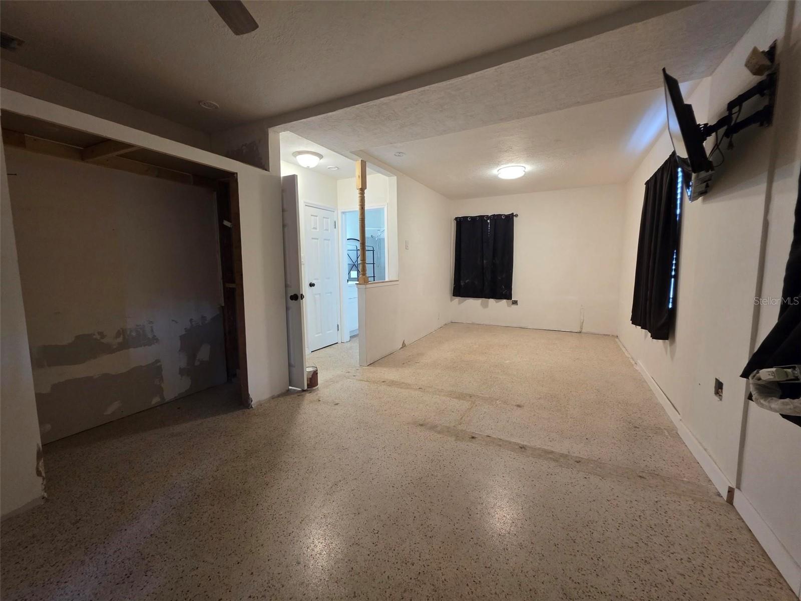 6344 Glencoe Ave Property Photo 13