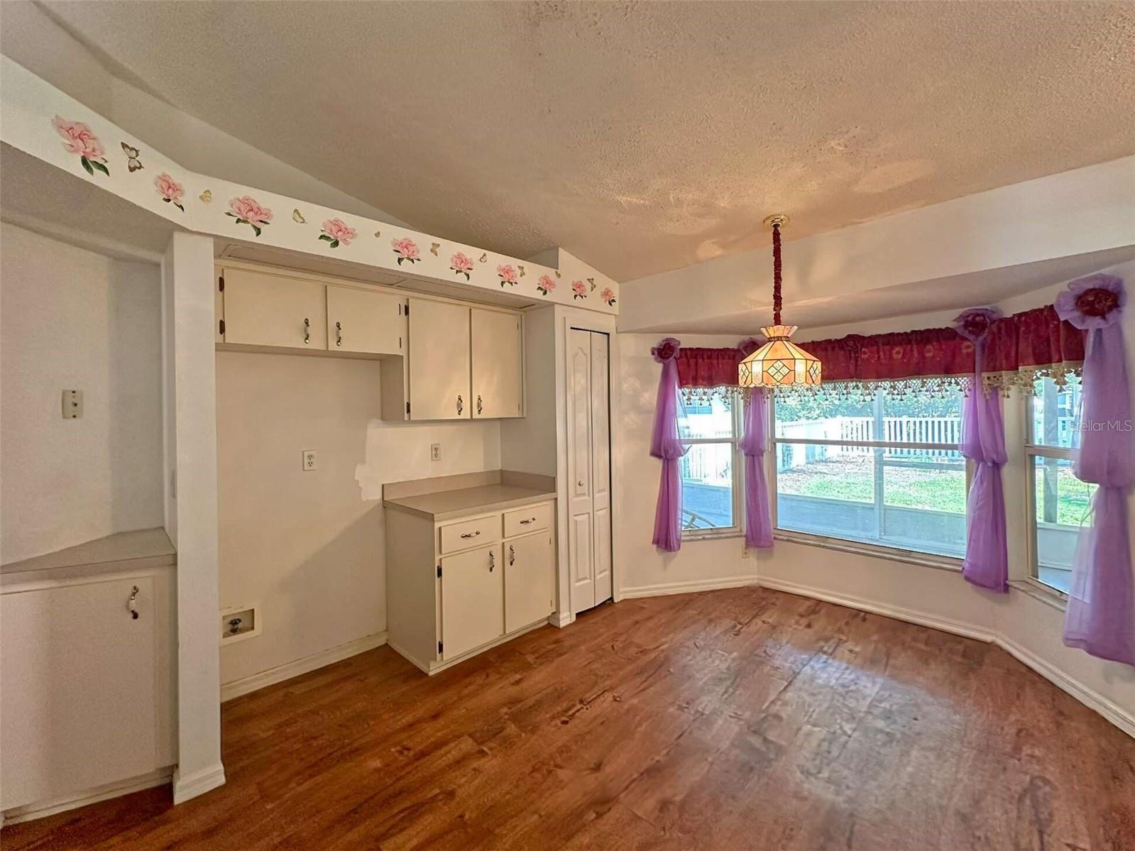 8421 Peoria St Property Photo 15