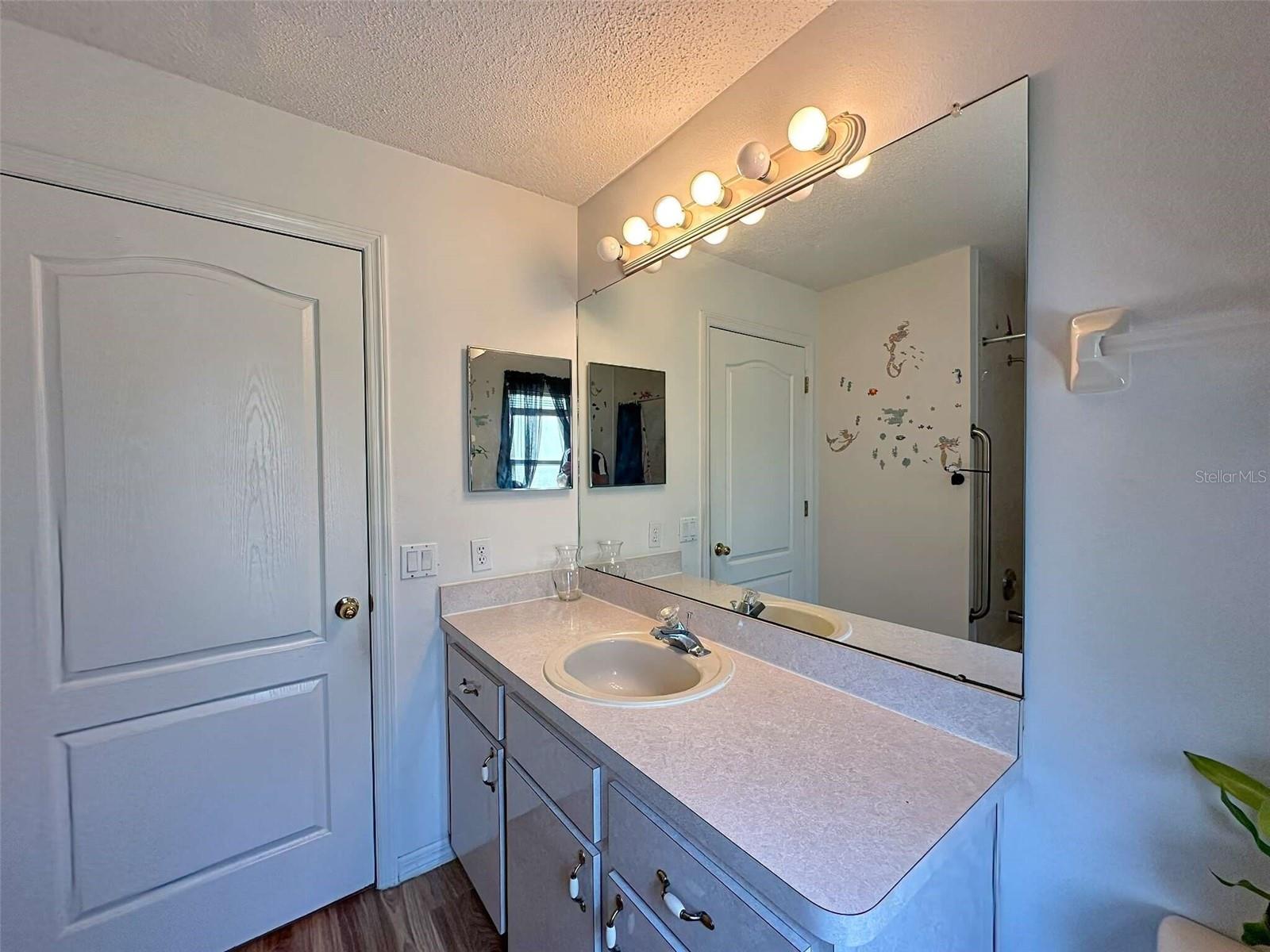 8421 Peoria St Property Photo 34