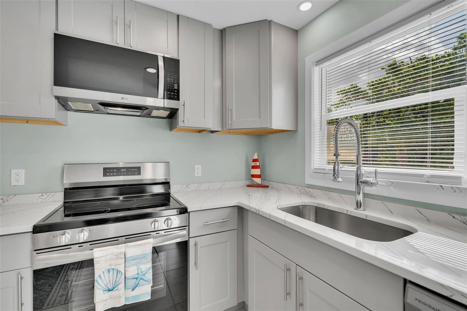 713 Saint Judes Dr S #2 Property Photo 14