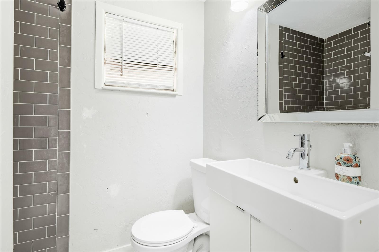 5320 Moeller Ave Property Photo 18