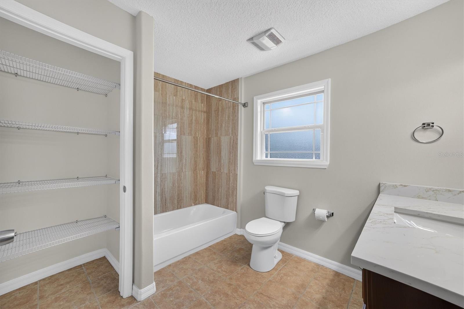 A4703626 Property Photo 24