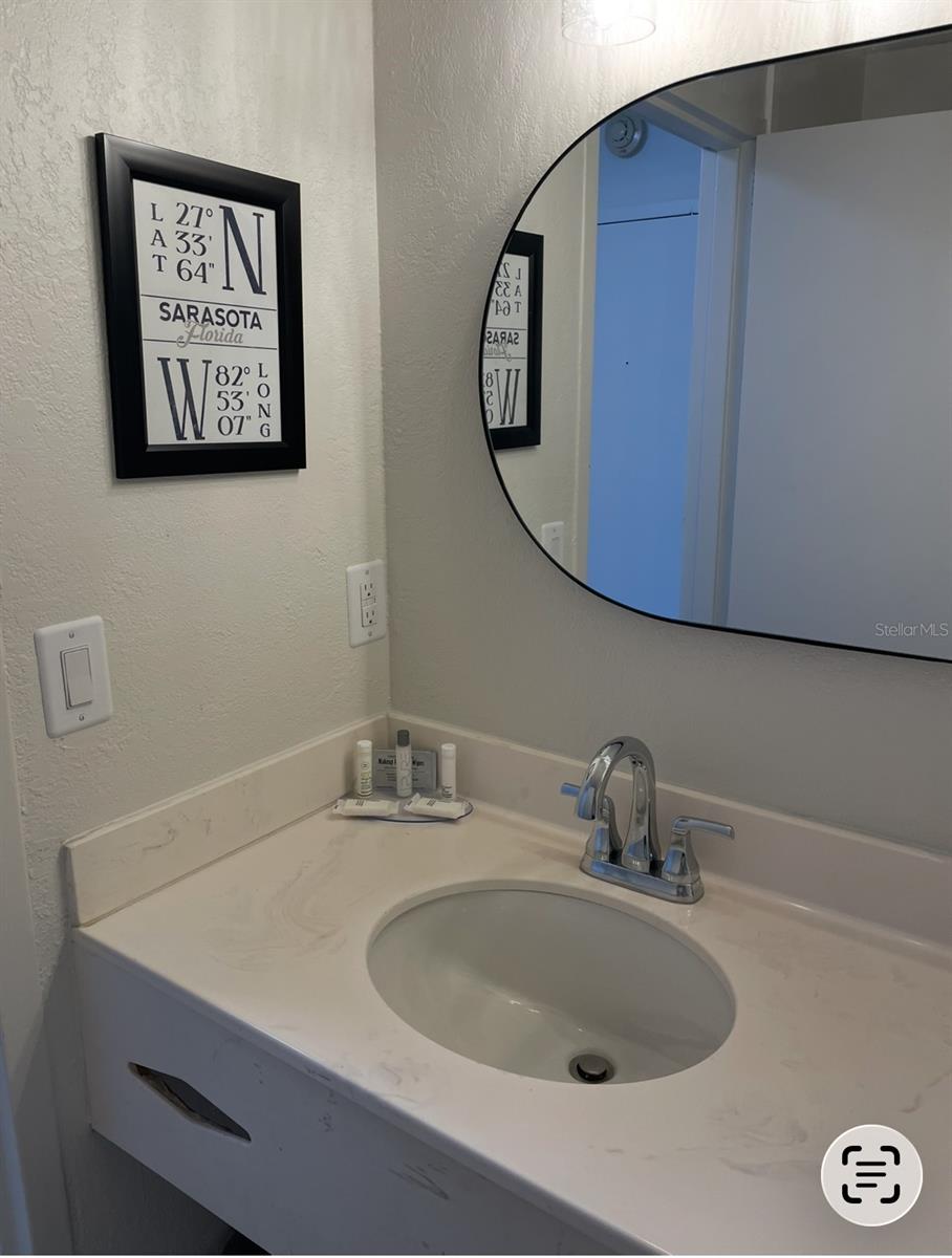 7150 N Tamiami Trl #n420 Property Photo 10