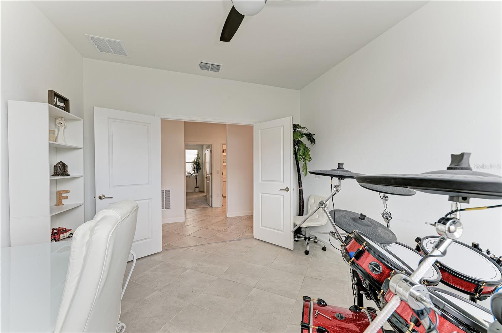 5212 Blue Crush St Property Photo 29