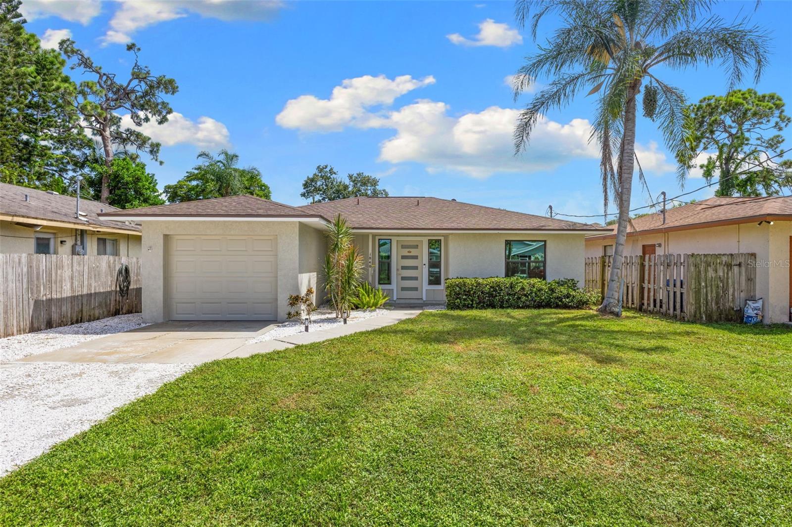 1840 Rita St Property Photo 1