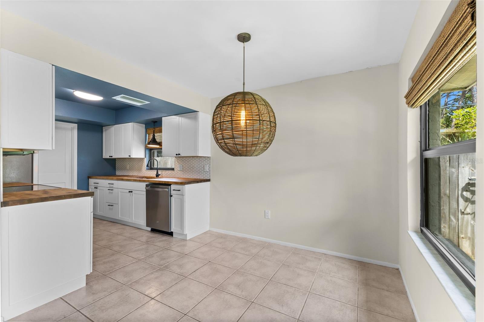 1840 Rita St Property Photo 7