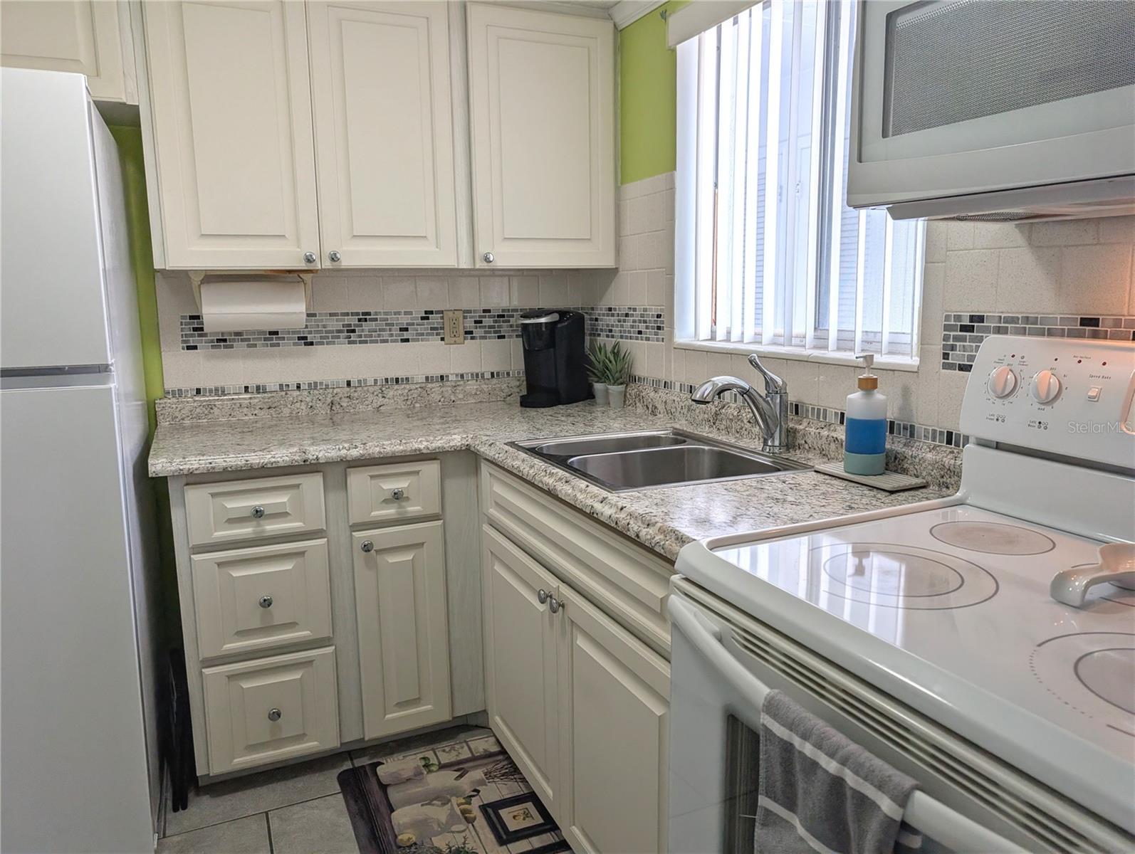 2321 Sunset Dr #h-25 Property Photo 6