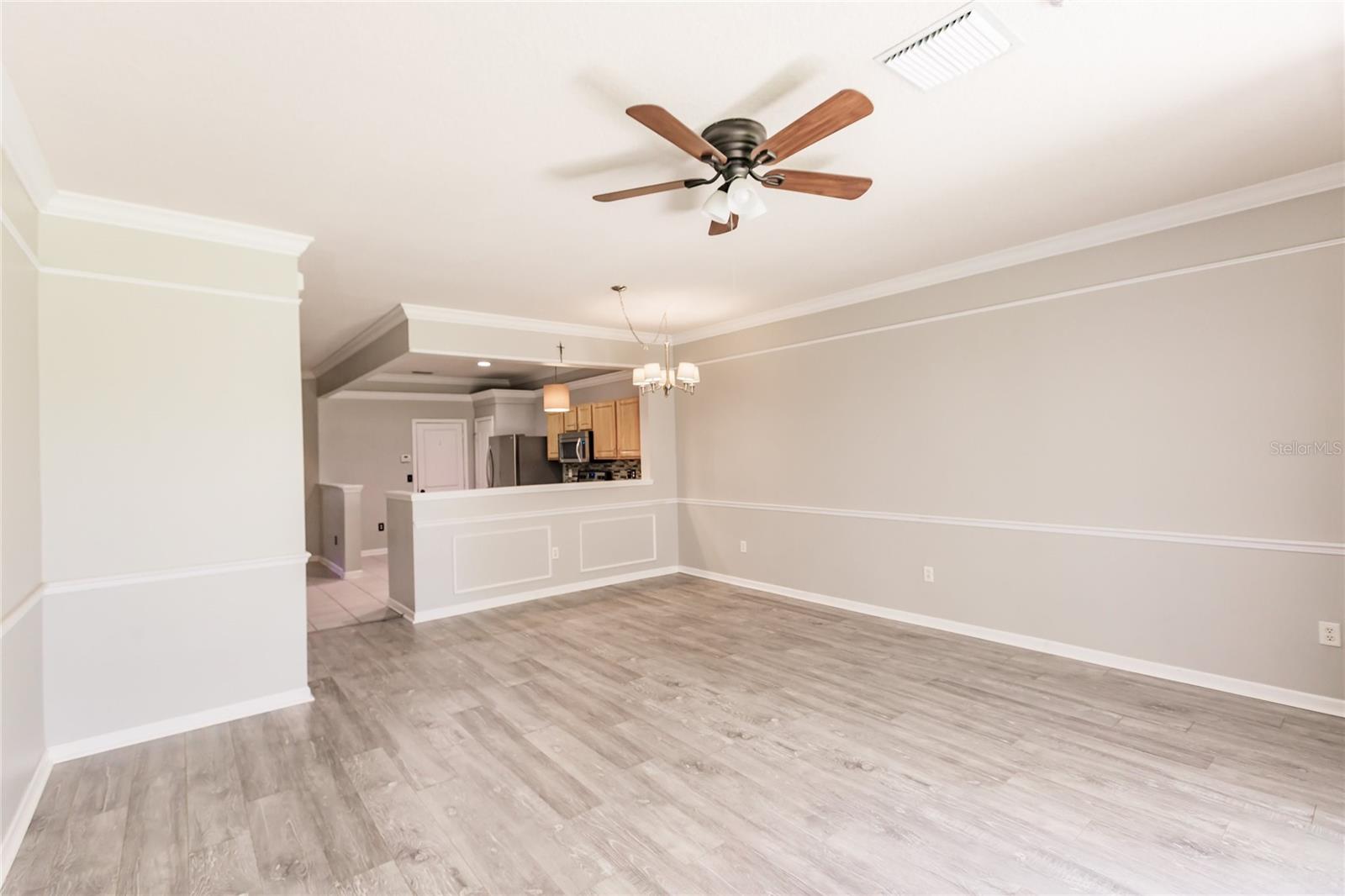 7220 83rd Dr E Property Photo 8
