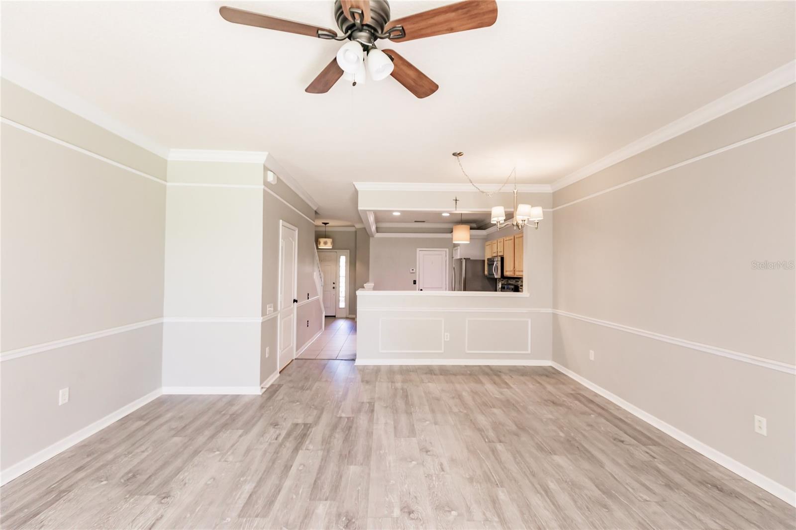 7220 83rd Dr E Property Photo 9