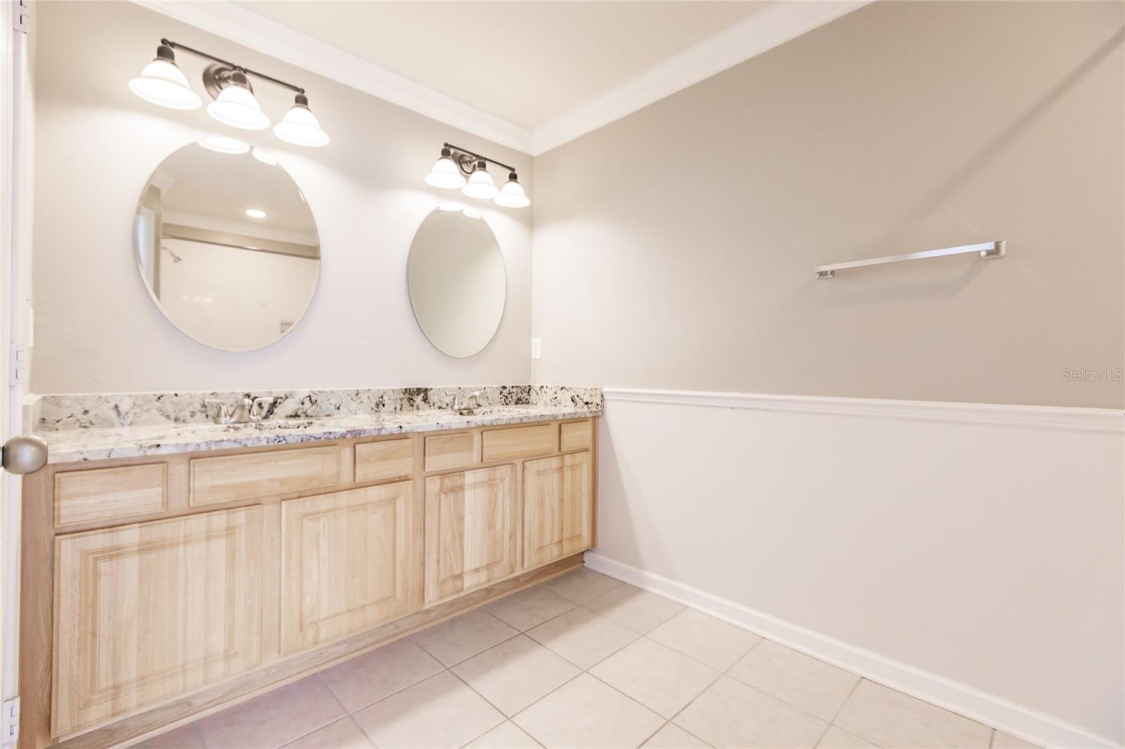 7220 83rd Dr E Property Photo 23