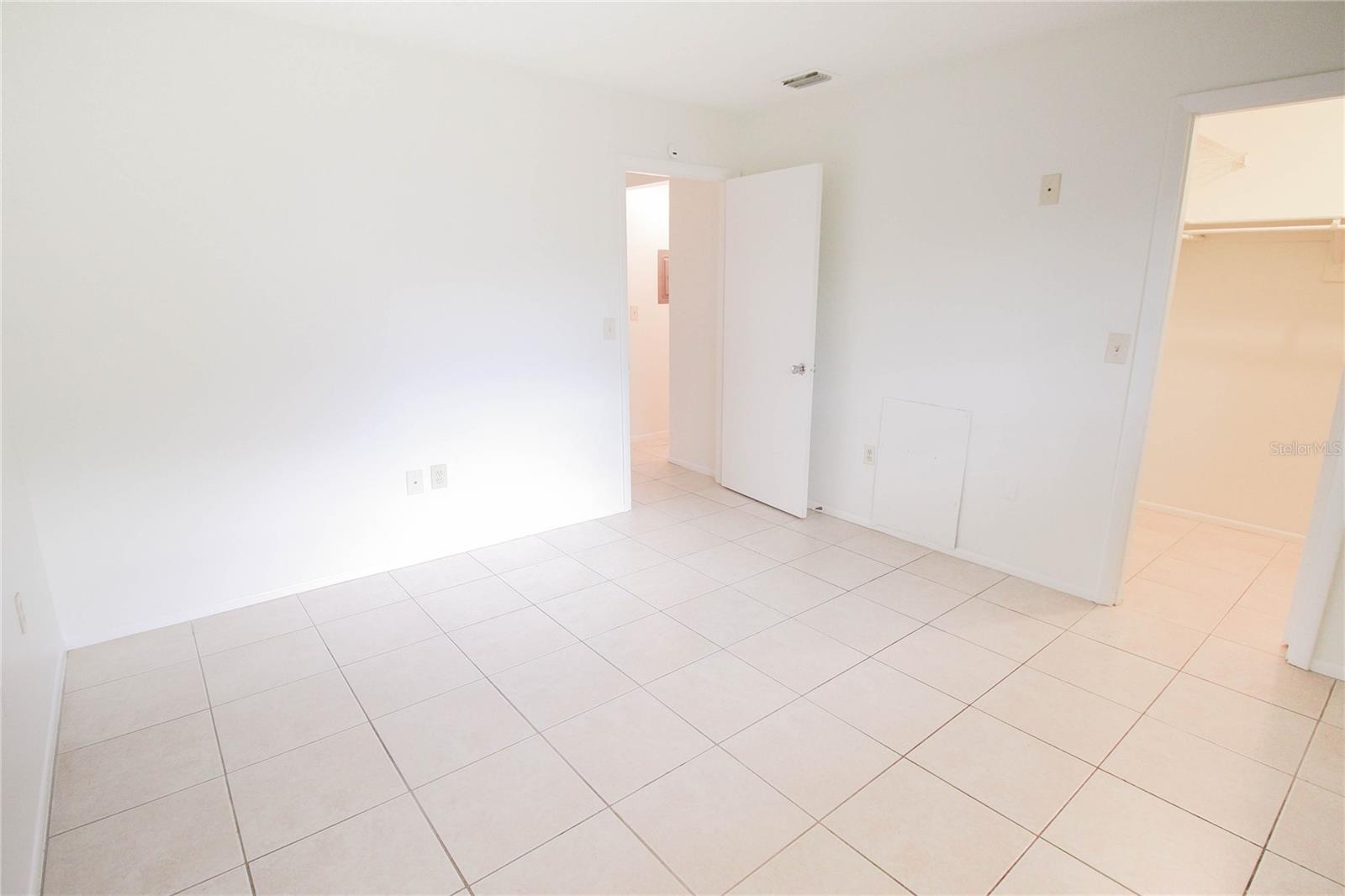 A4703706 Property Photo 8
