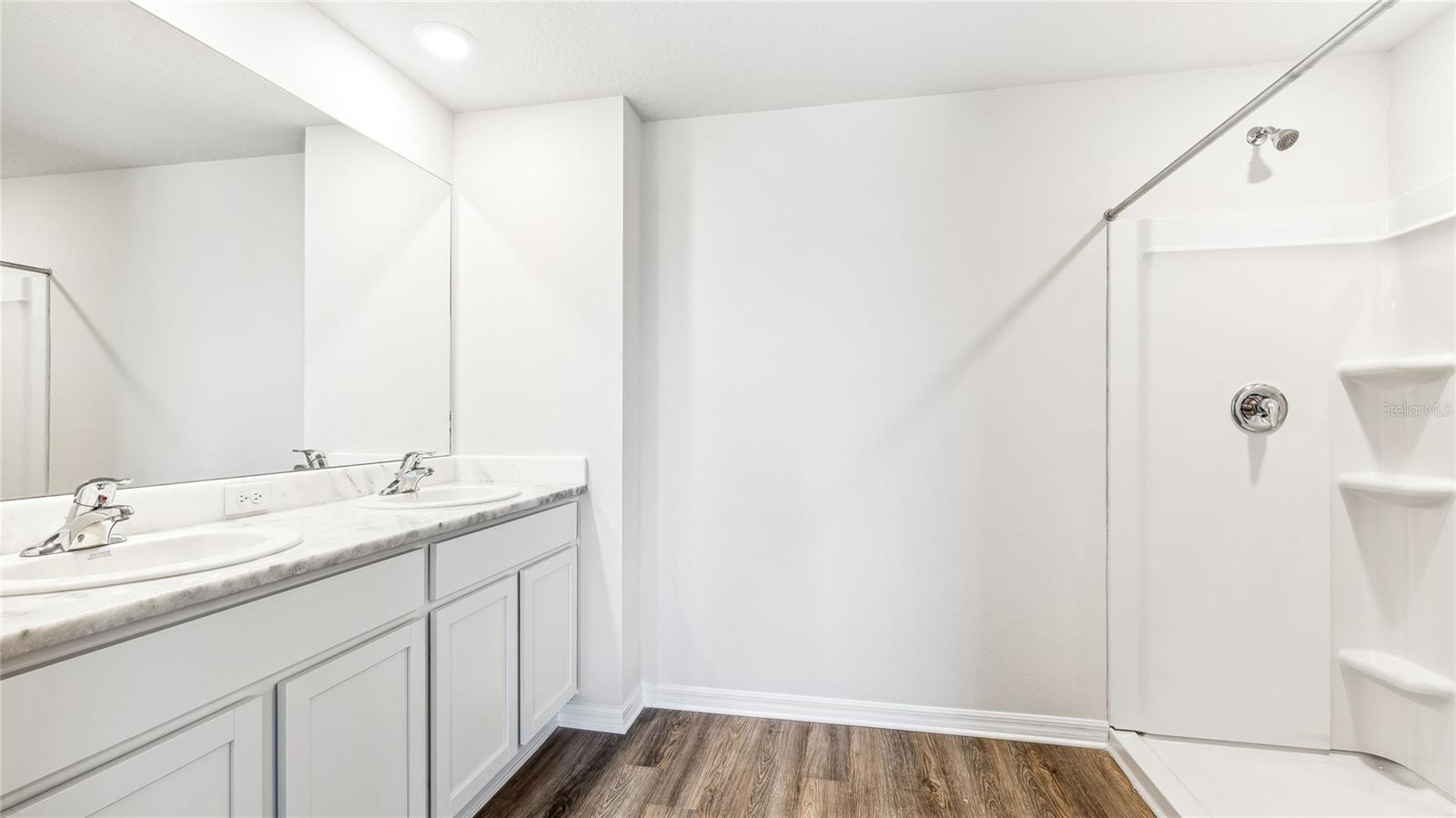 8832 Clear View St Property Photo 13