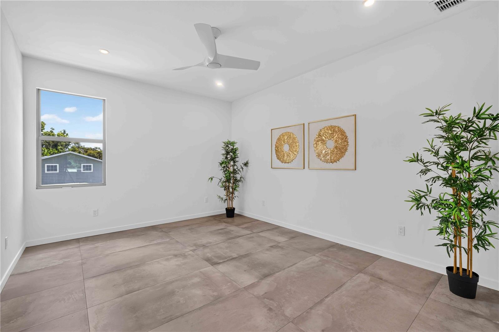 2419 Hillview St Property Photo 41