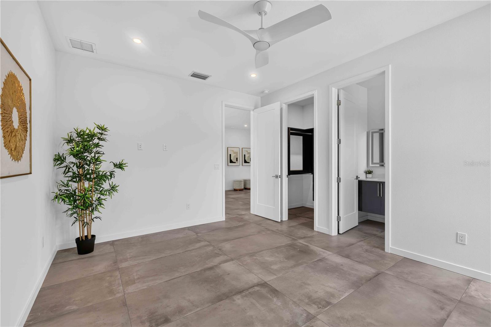2419 Hillview St Property Photo 42