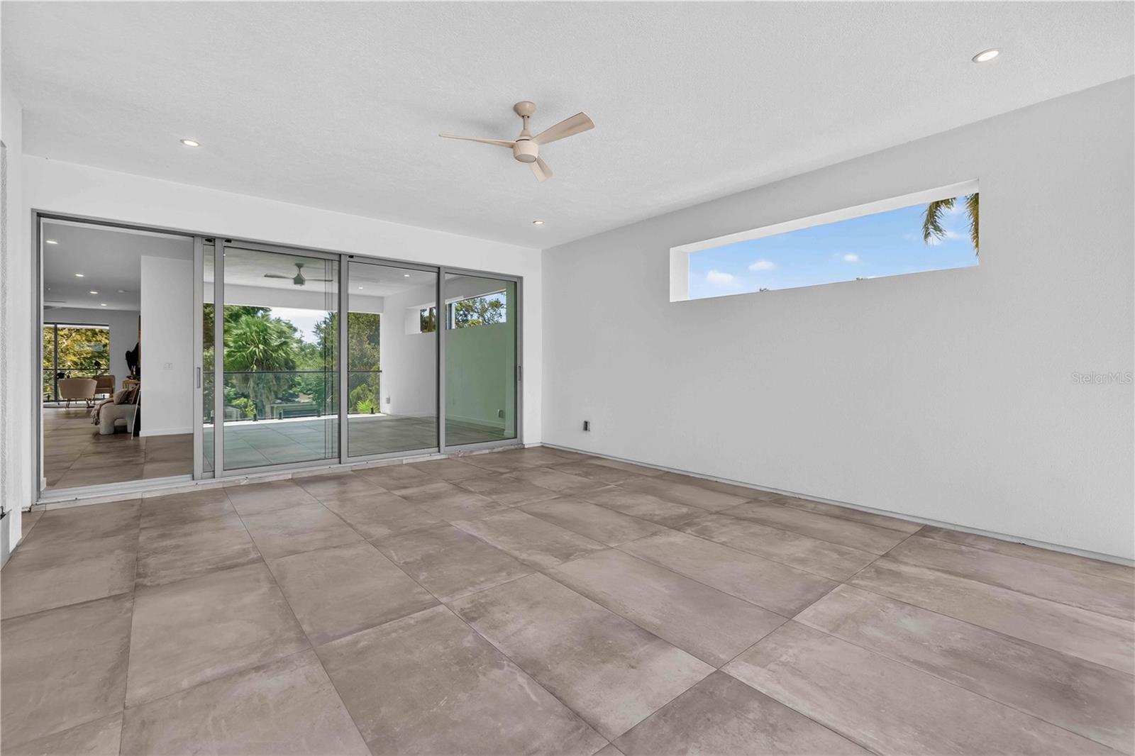 2419 Hillview St Property Photo 49
