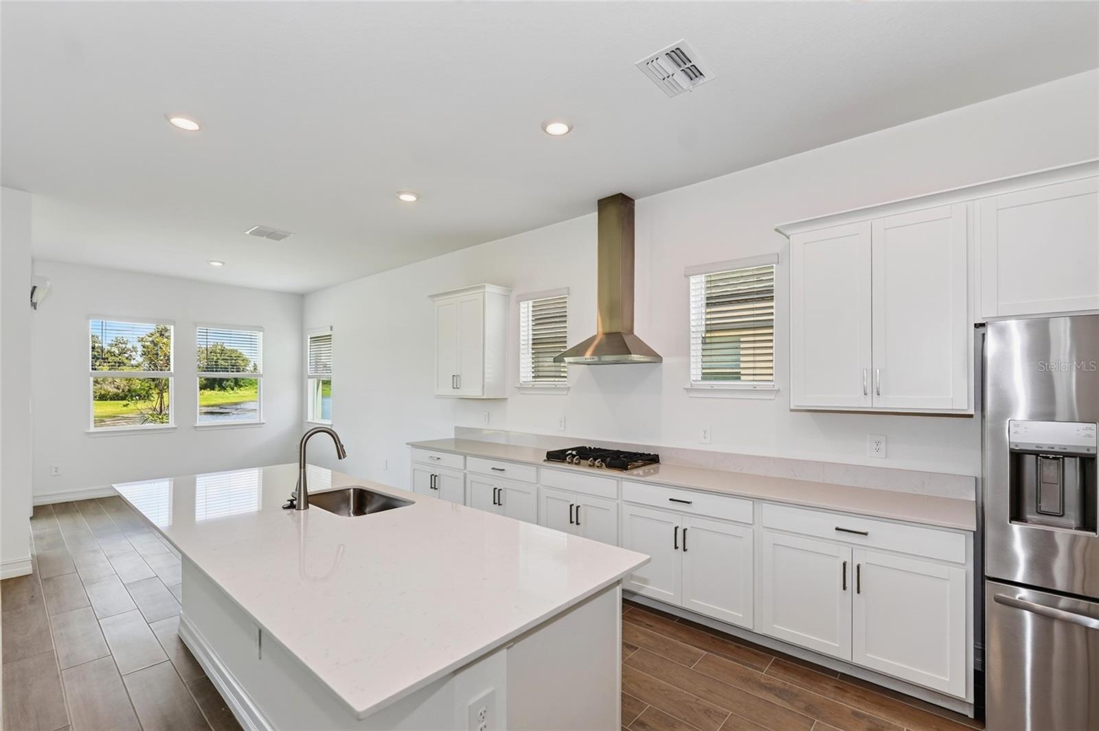 11580 69th Pl E Property Photo 2