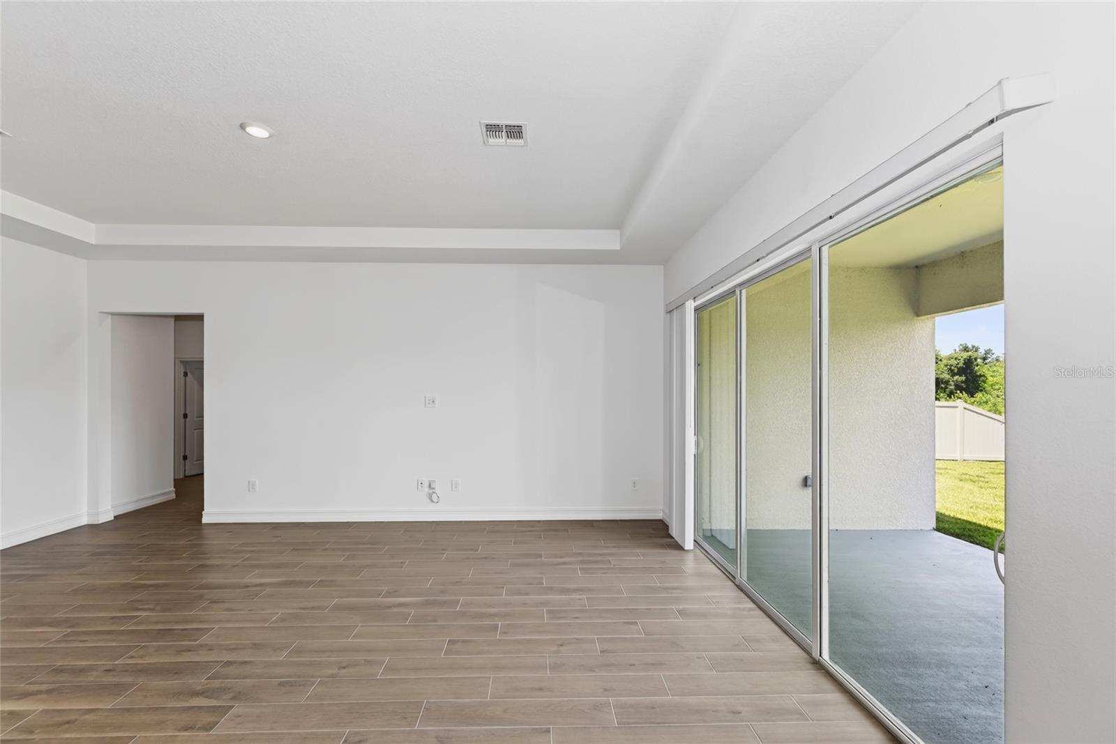 11580 69th Pl E Property Photo 16