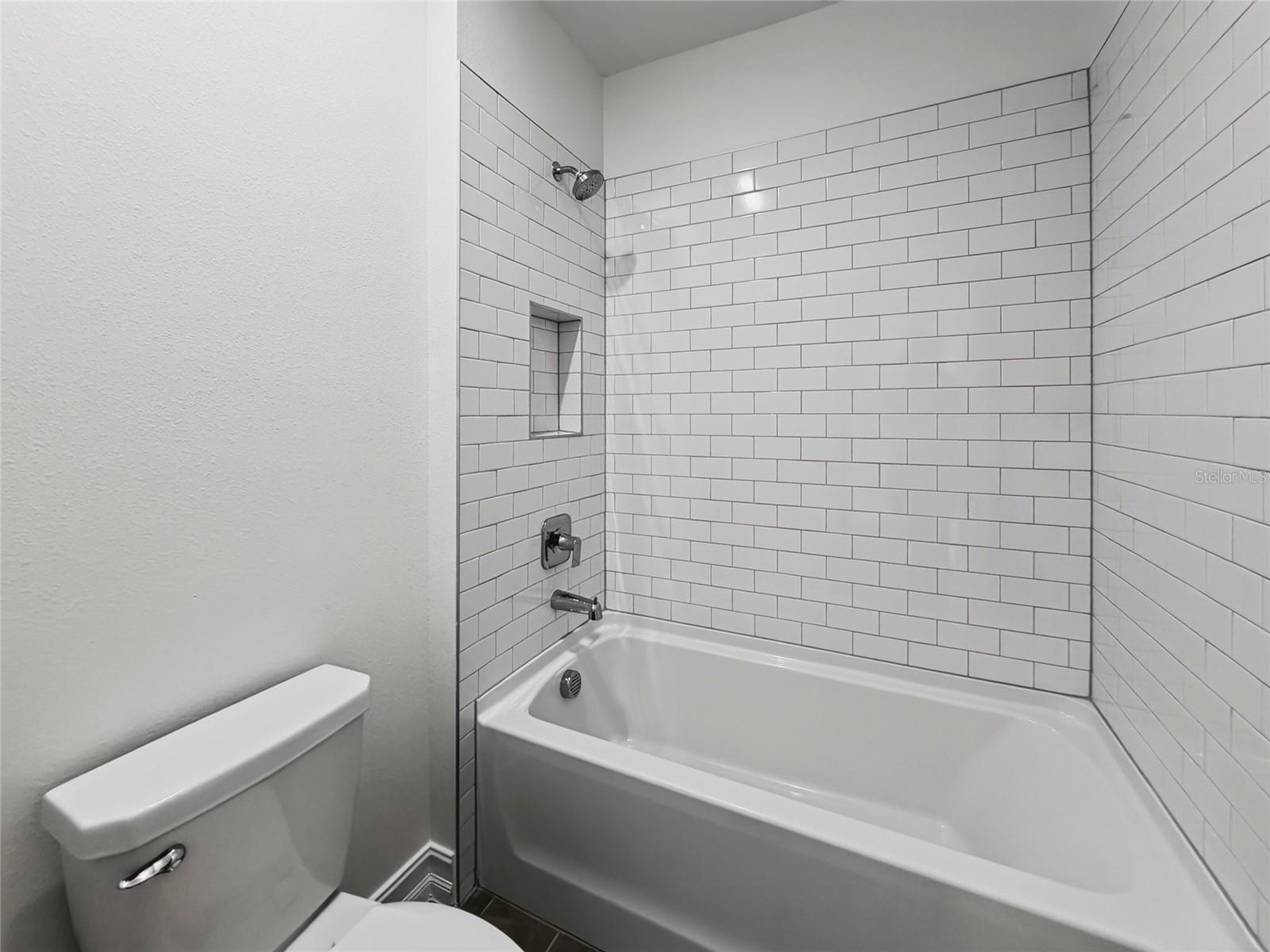 11580 69th Pl E Property Photo 36