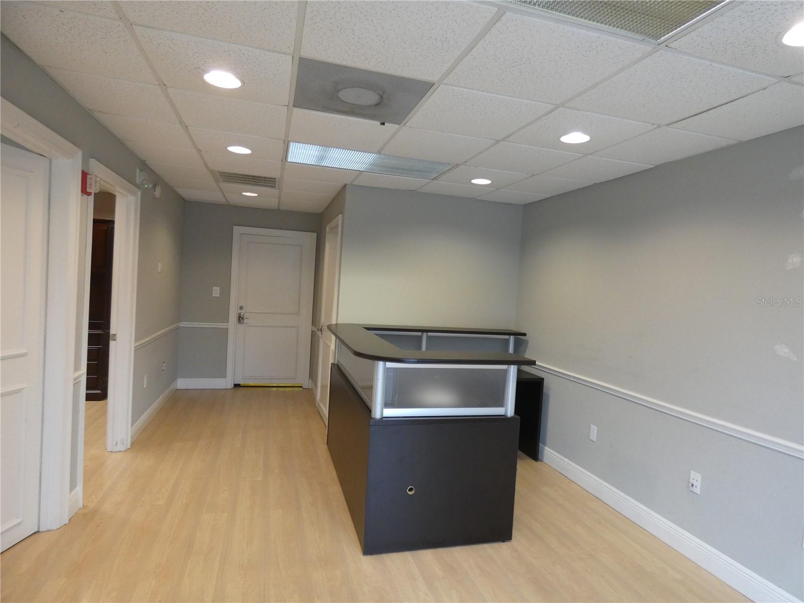 1882 Porter Lake Dr #103 Property Photo 4