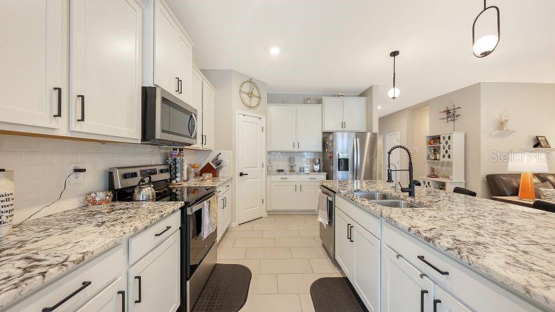 2108 Midnight Pearl Dr Property Photo 15