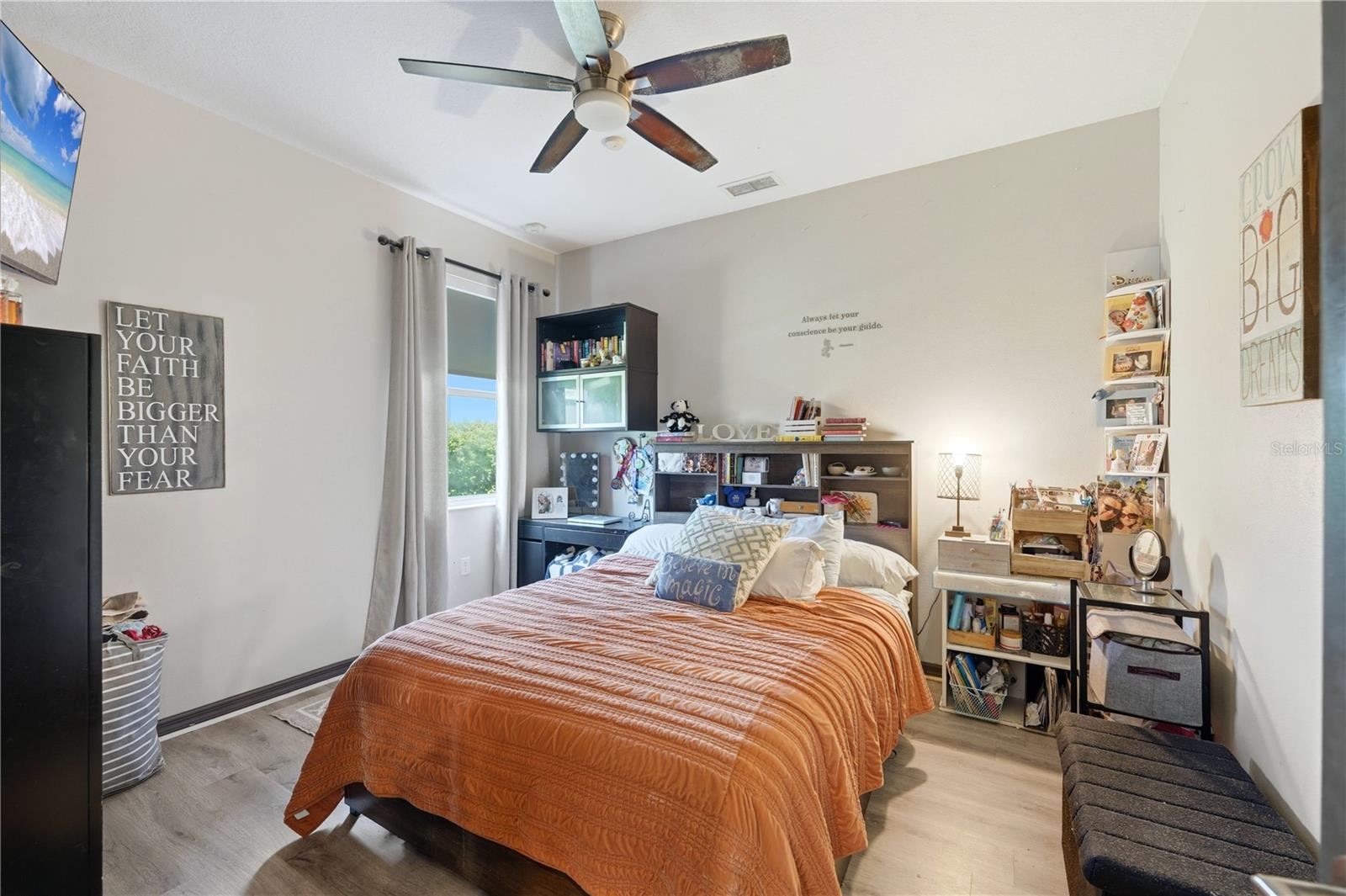 1568 Hickory View Cir Property Photo 46