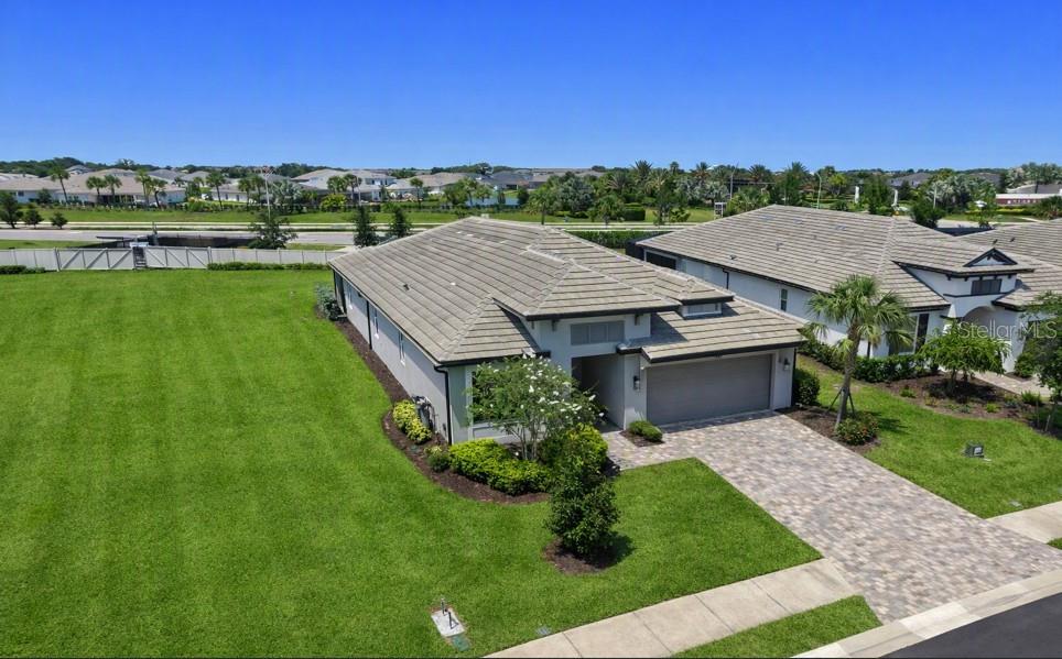 17668 Savory Mist Cir Property Photo 3