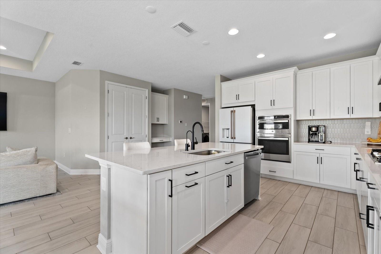 17668 Savory Mist Cir Property Photo 8