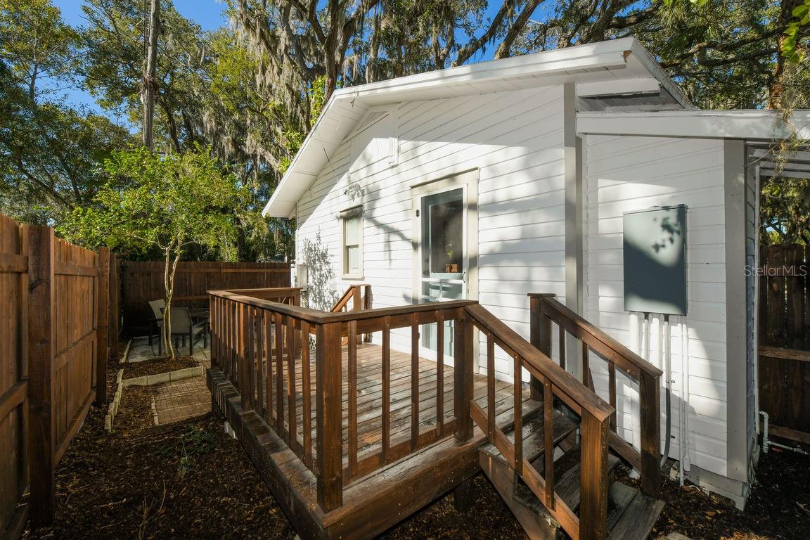 1230 35th St Property Photo 28