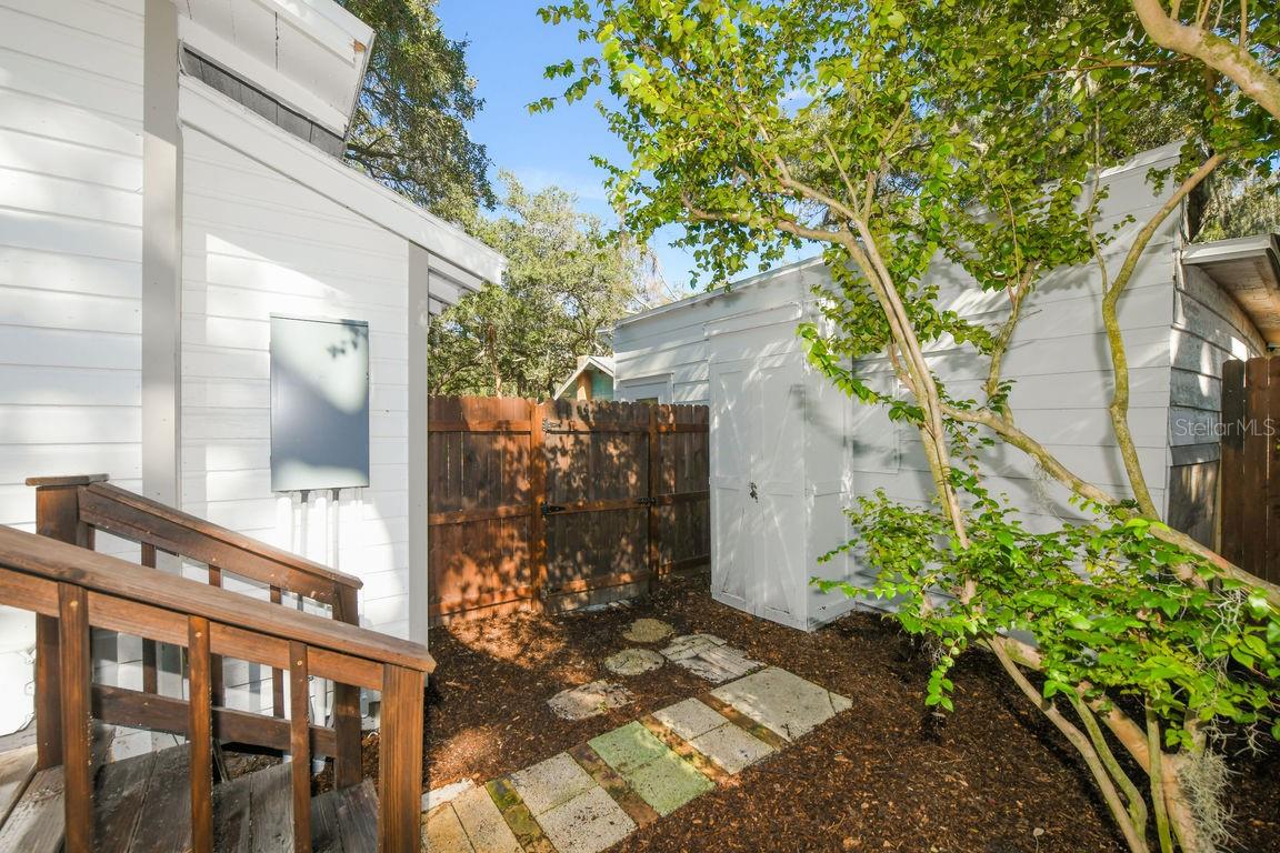 1230 35th St Property Photo 34