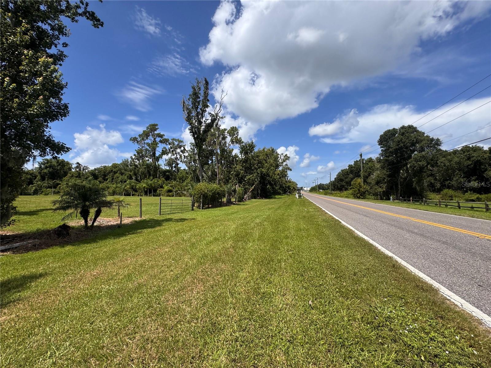 12275 County Road 675 Property Photo 6