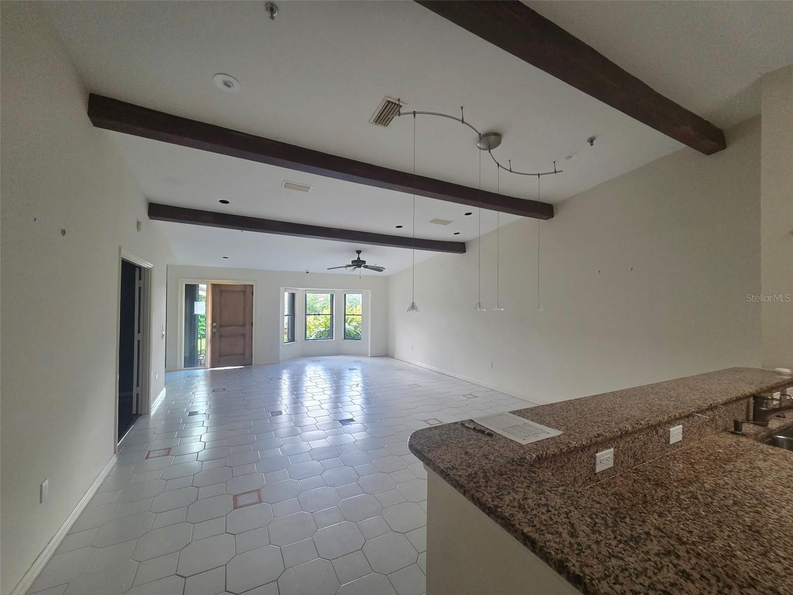 2321 Harbour Oaks Dr Property Photo 4