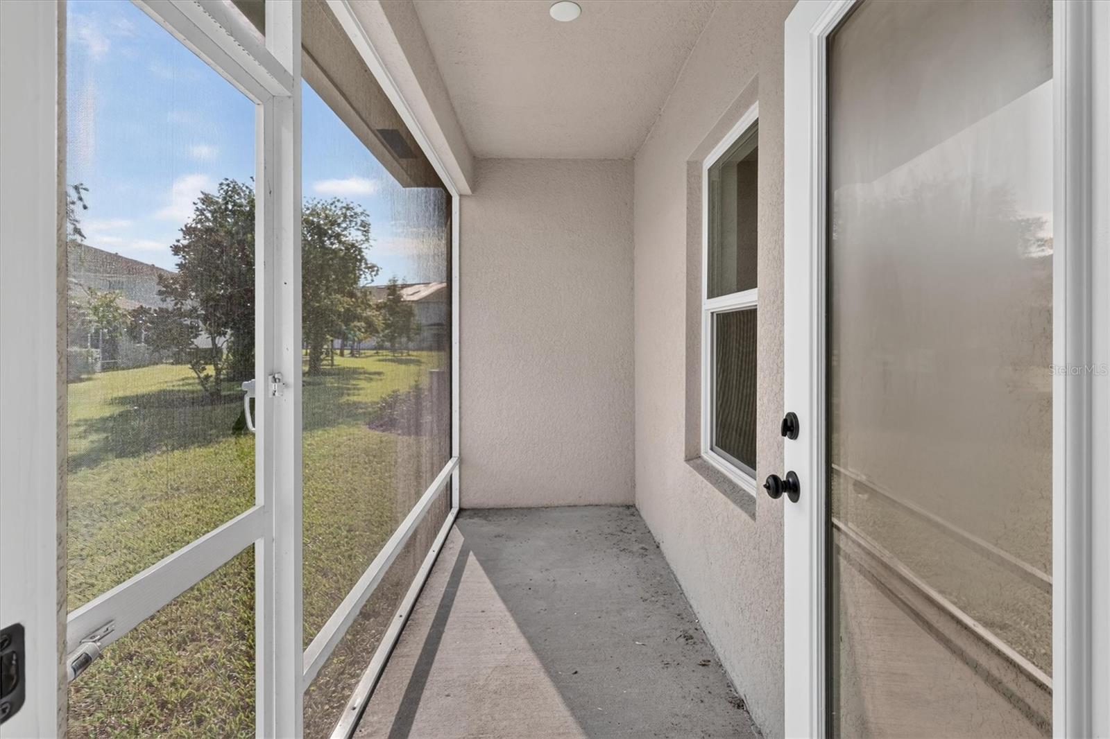 968 Ne Trailside Run Property Photo 4