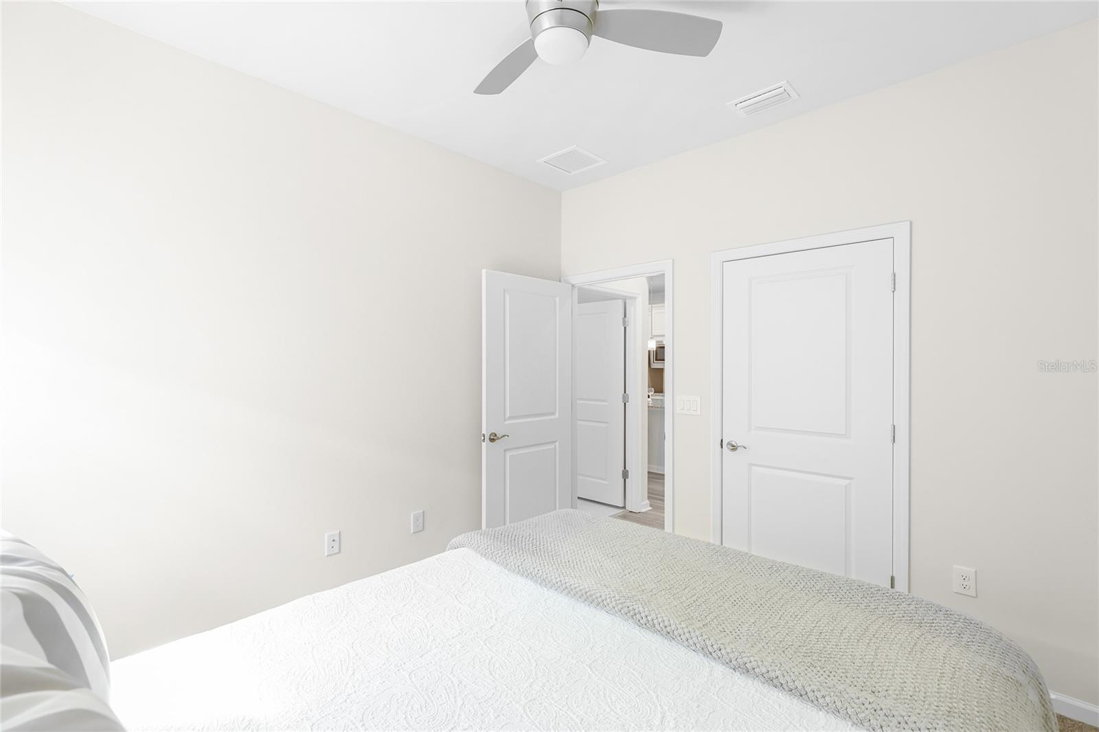 6323 Crested Eagle Ln Property Photo 26