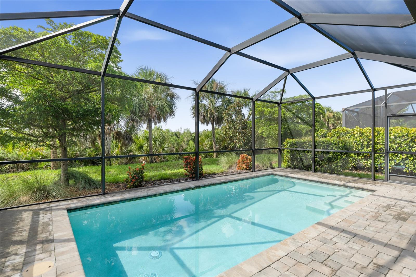 6323 Crested Eagle Ln Property Photo 34