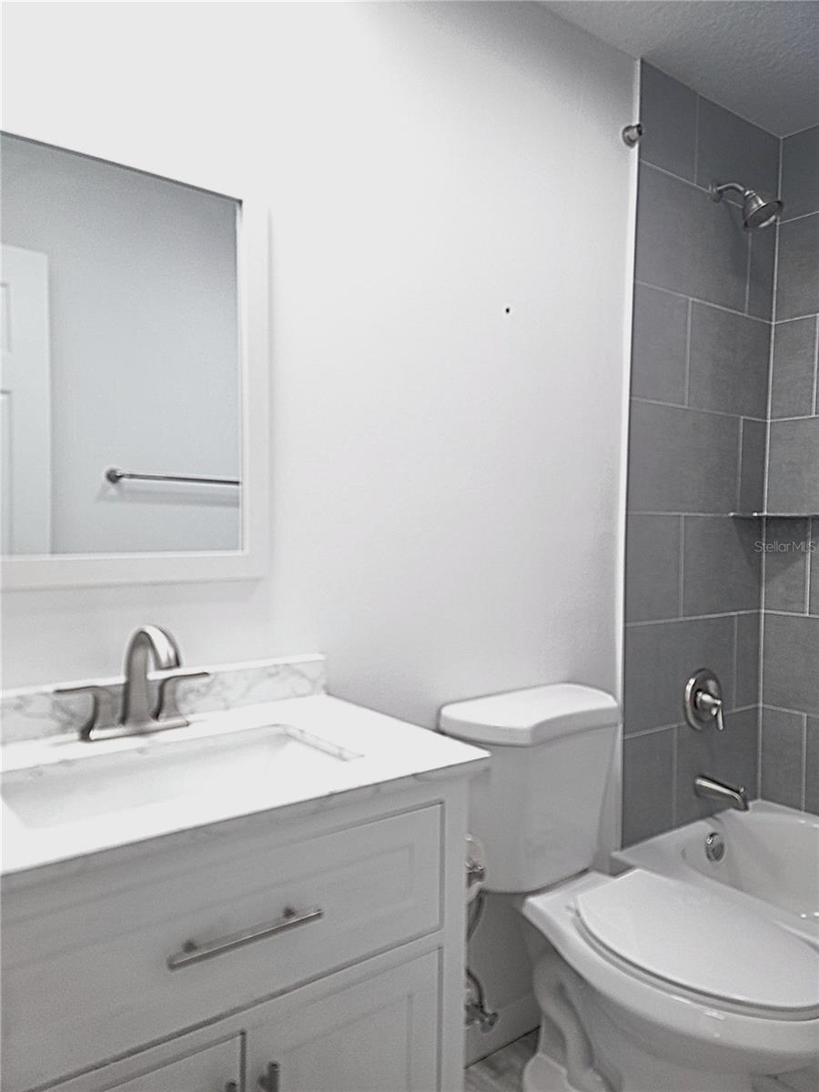 2801 Magdalina Dr #1a Property Photo 31