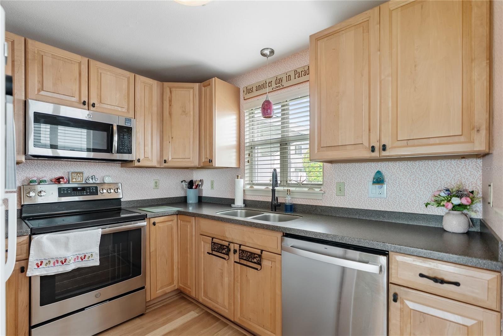 821 Audubon Dr #821 Property Photo 16
