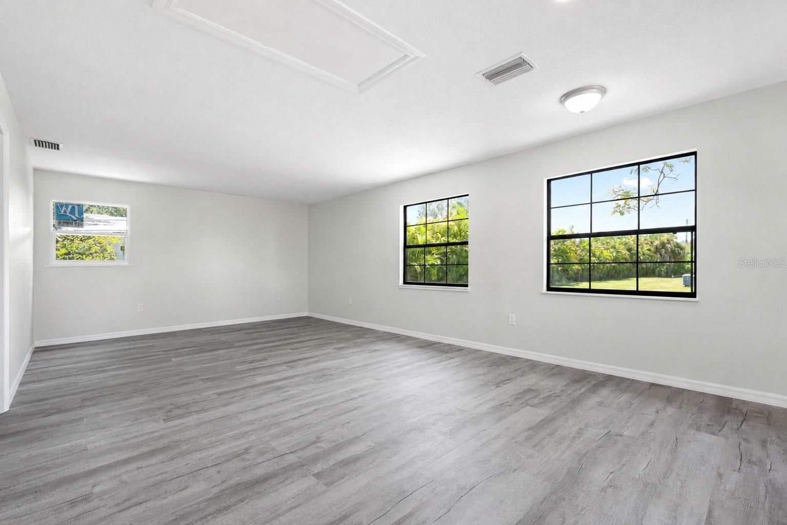 2331 Mission Valley Blvd Property Photo 8