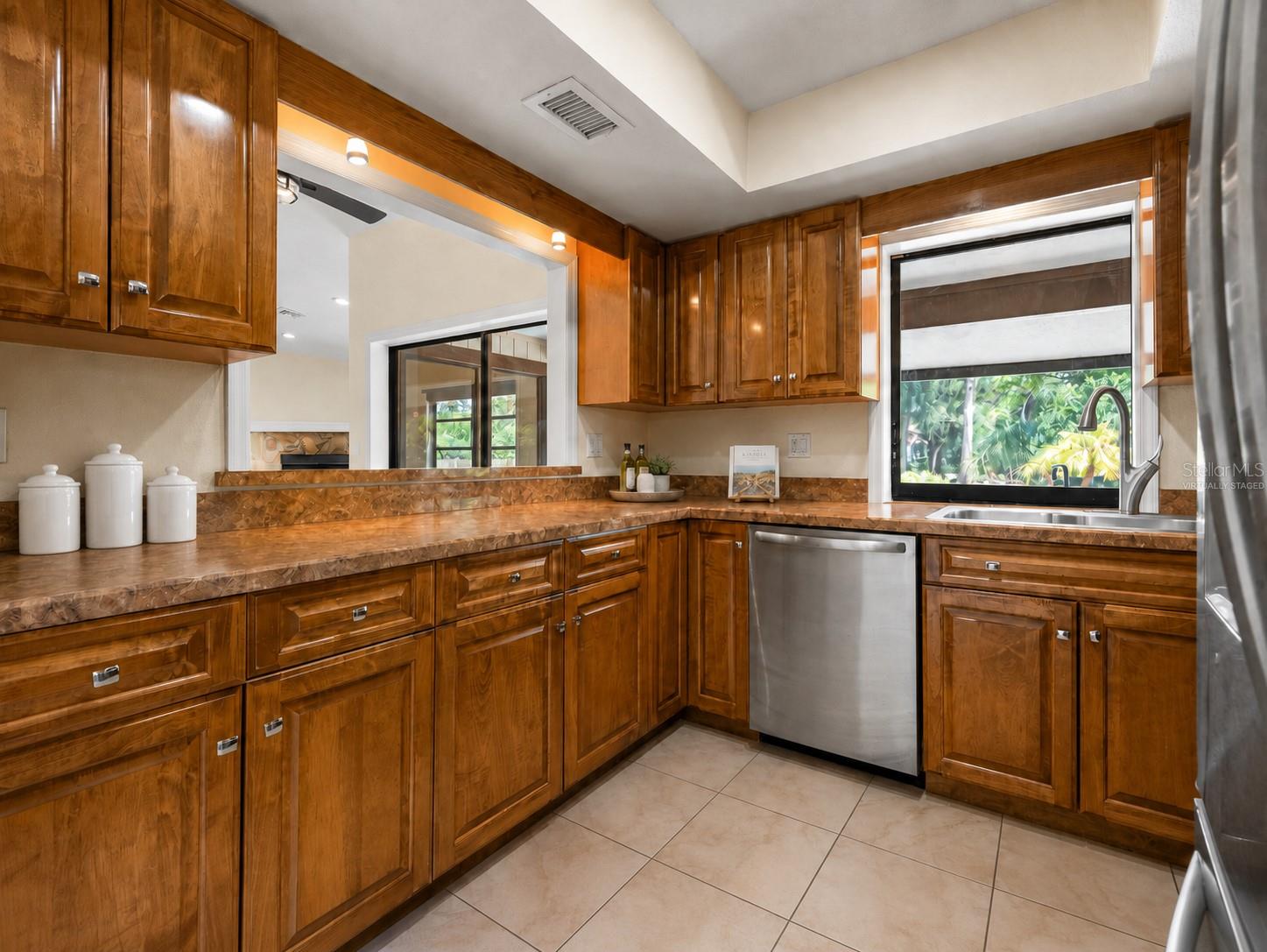2331 Mission Valley Blvd Property Photo 15