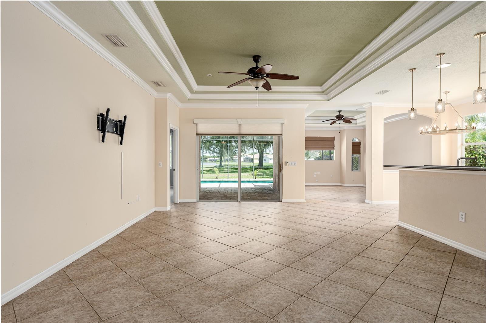 8910 Stone Harbour Loop Property Photo 4