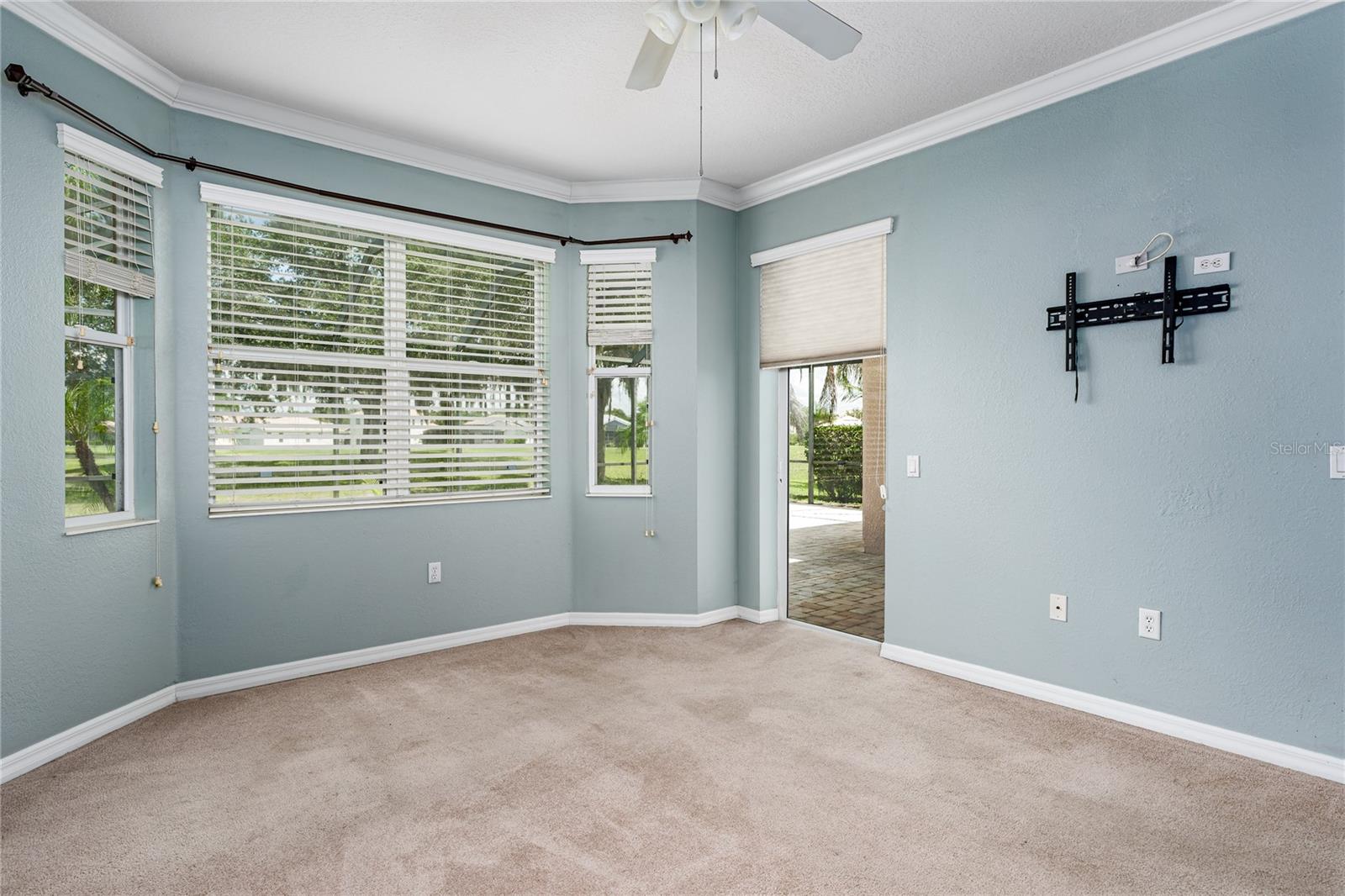 8910 Stone Harbour Loop Property Photo 15