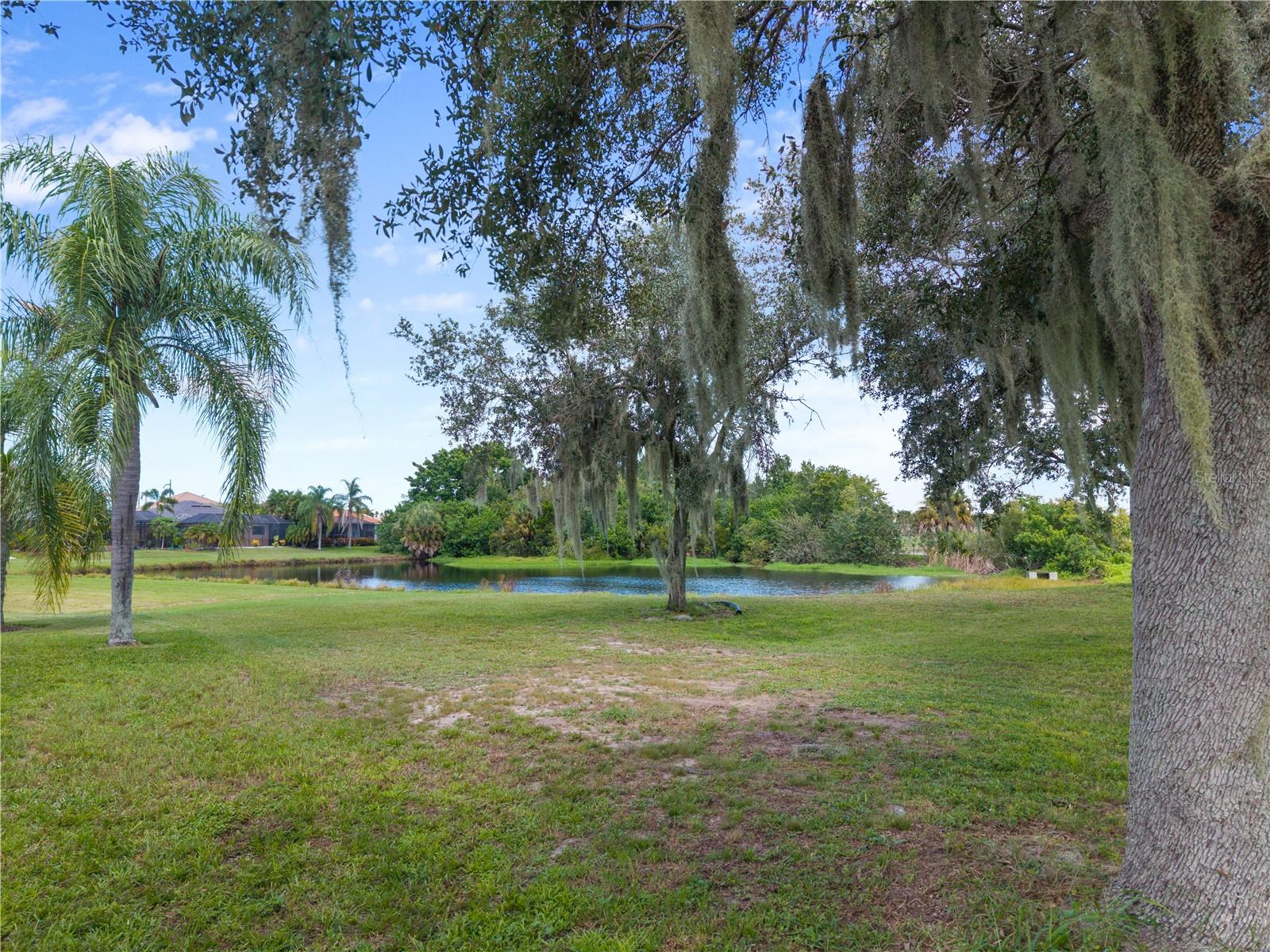 8910 Stone Harbour Loop Property Photo 35