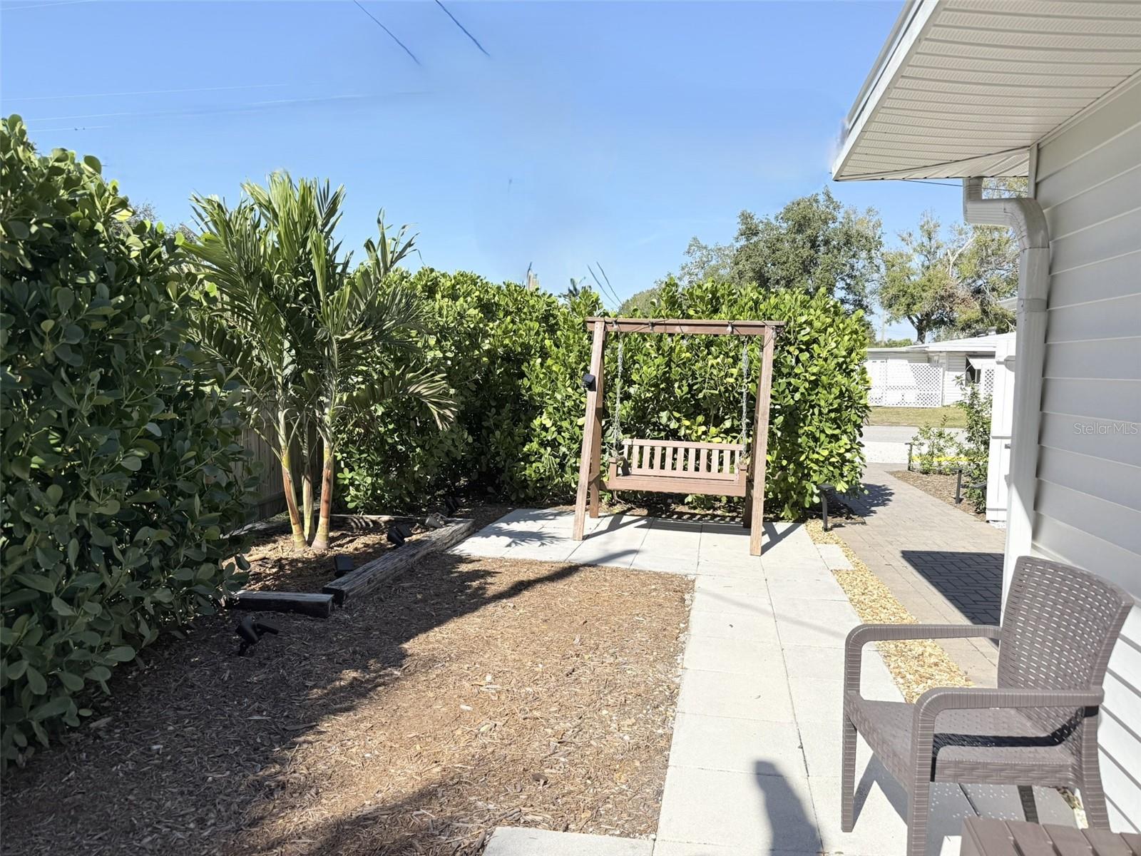 828 S Tuttle Ave #b Property Photo 18