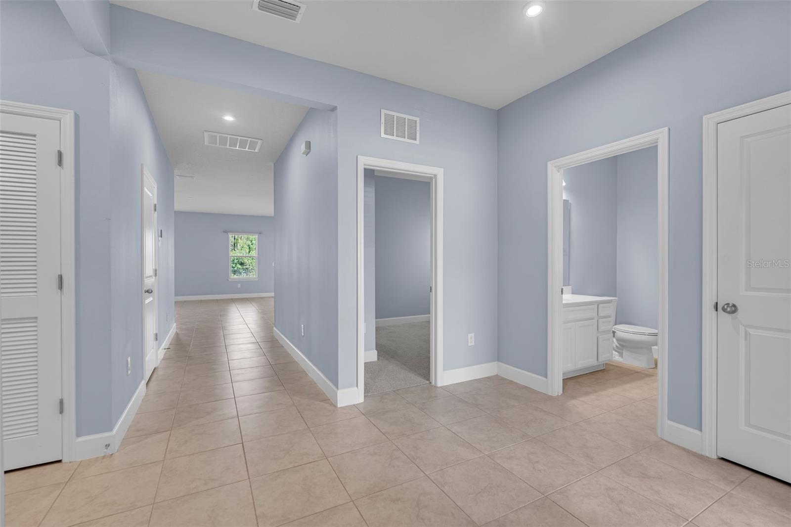 9810 Eventide Trl Property Photo 4