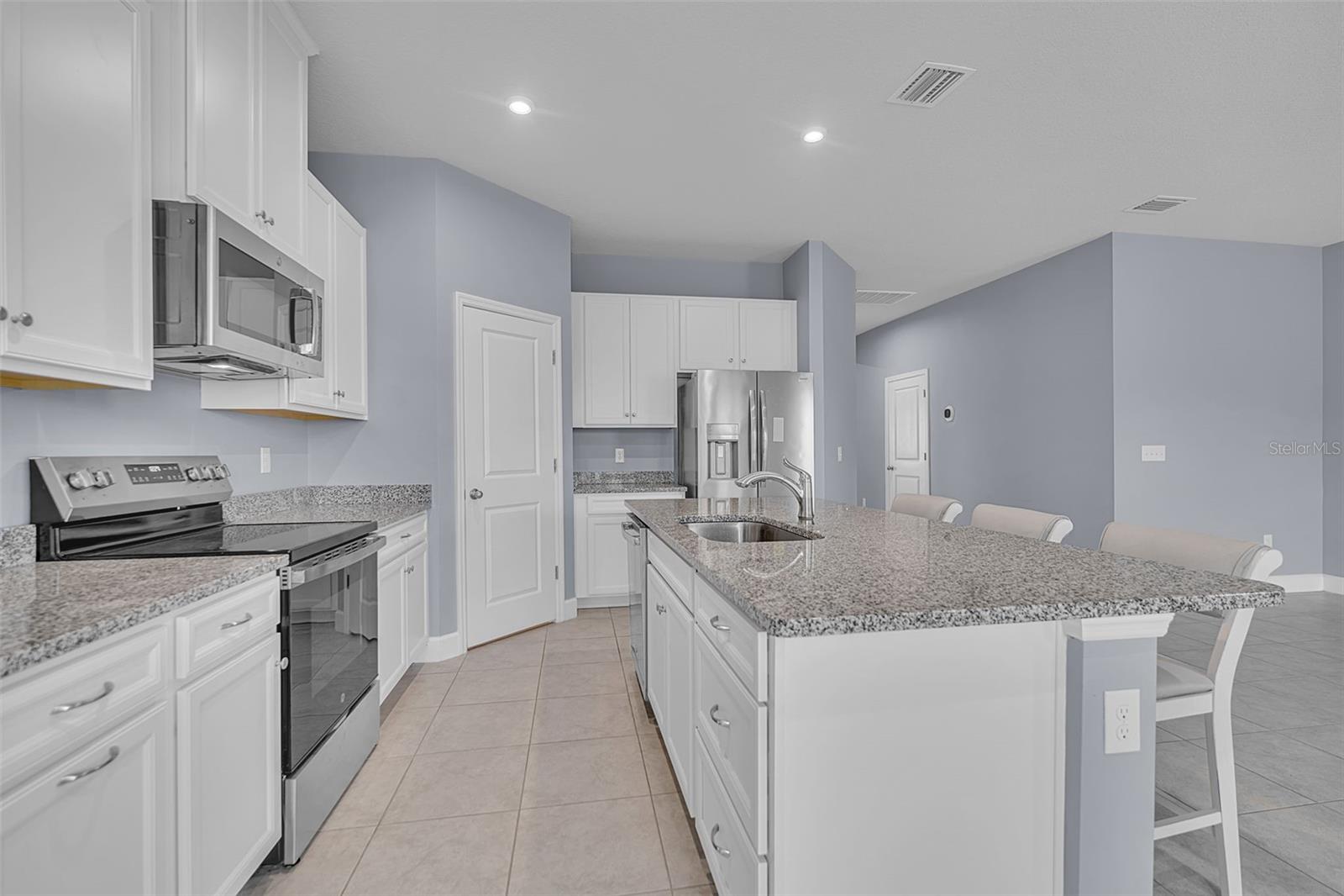 9810 Eventide Trl Property Photo 18